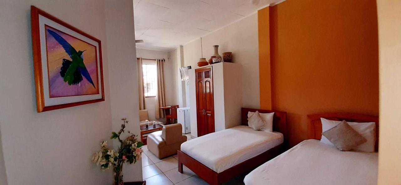 Hostal Huayruro Iquitos Bagian luar foto