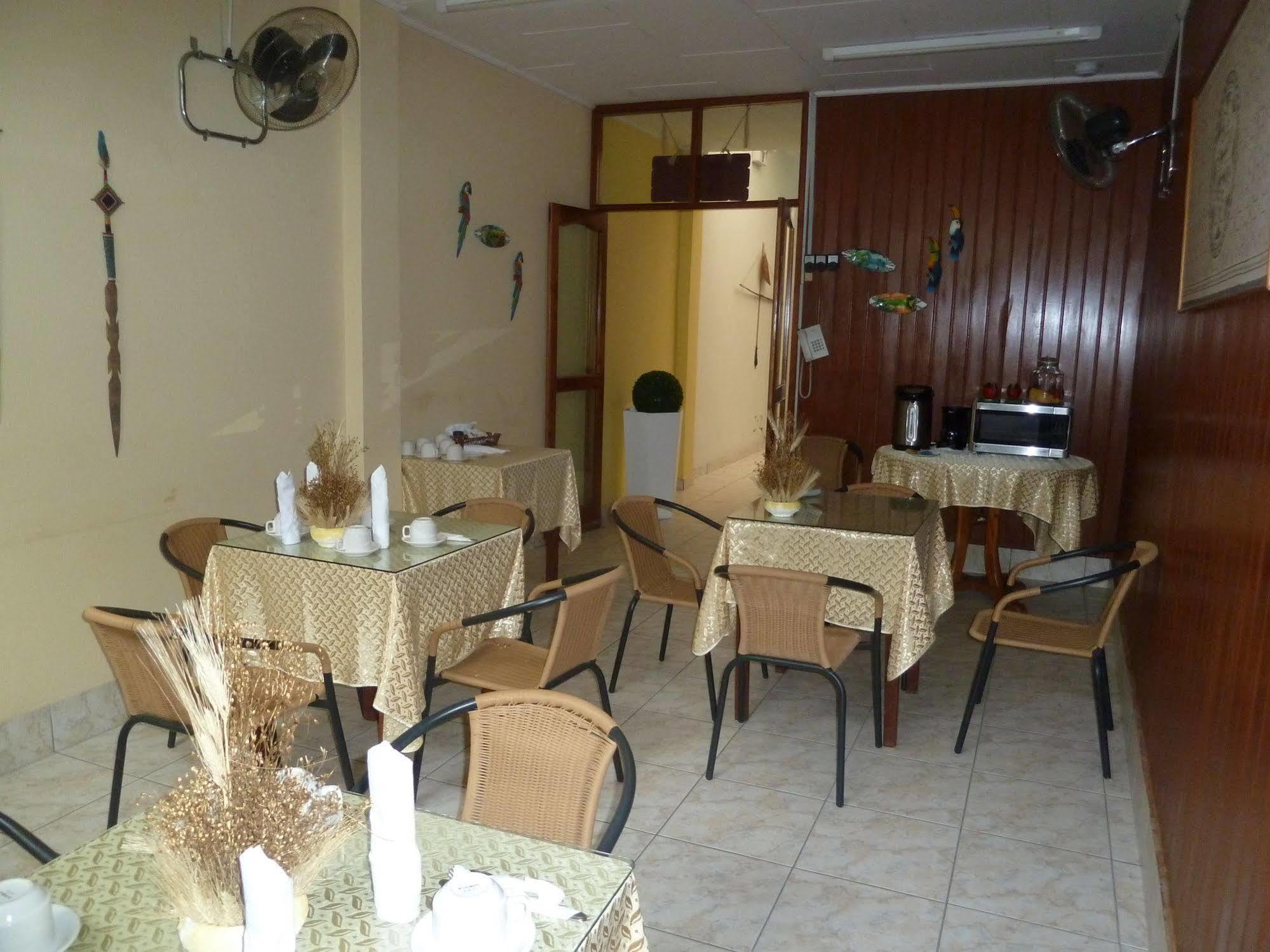 Hostal Huayruro Iquitos Bagian luar foto